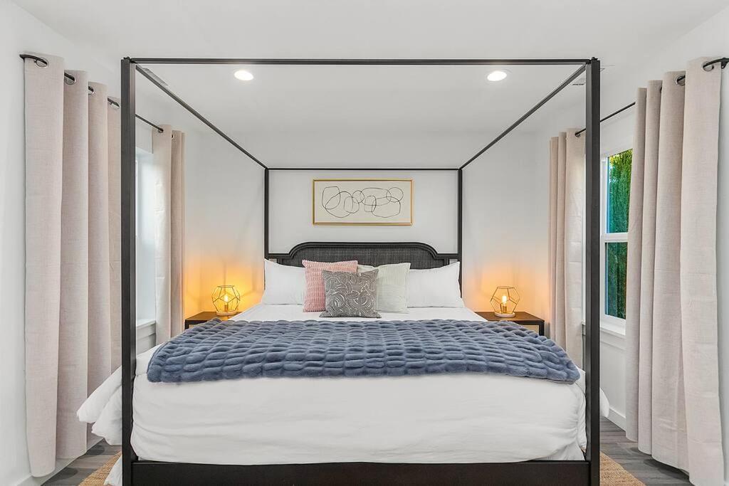 Apartment Walk To The Waterfront - Charmwood House In