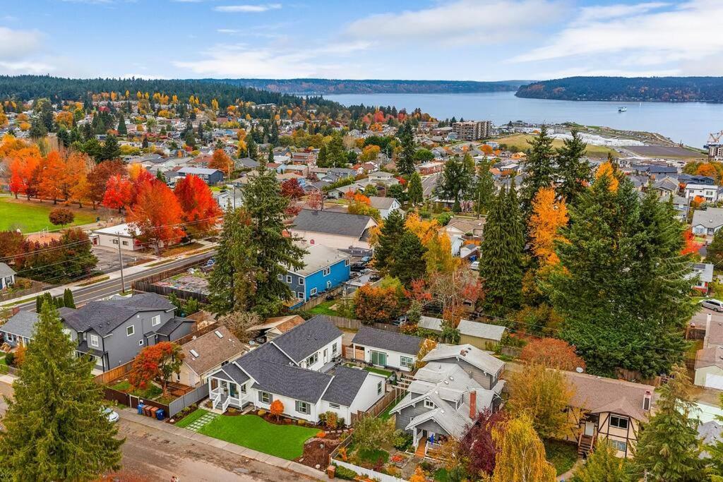 Walk To The Waterfront - Charmwood House In *