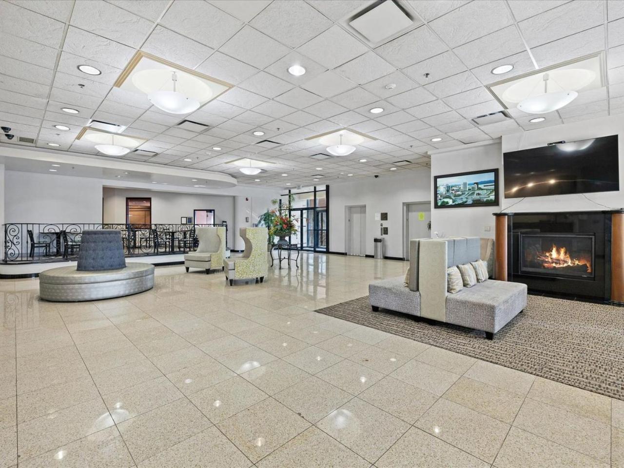Comfort & Downtown Hotel 2*