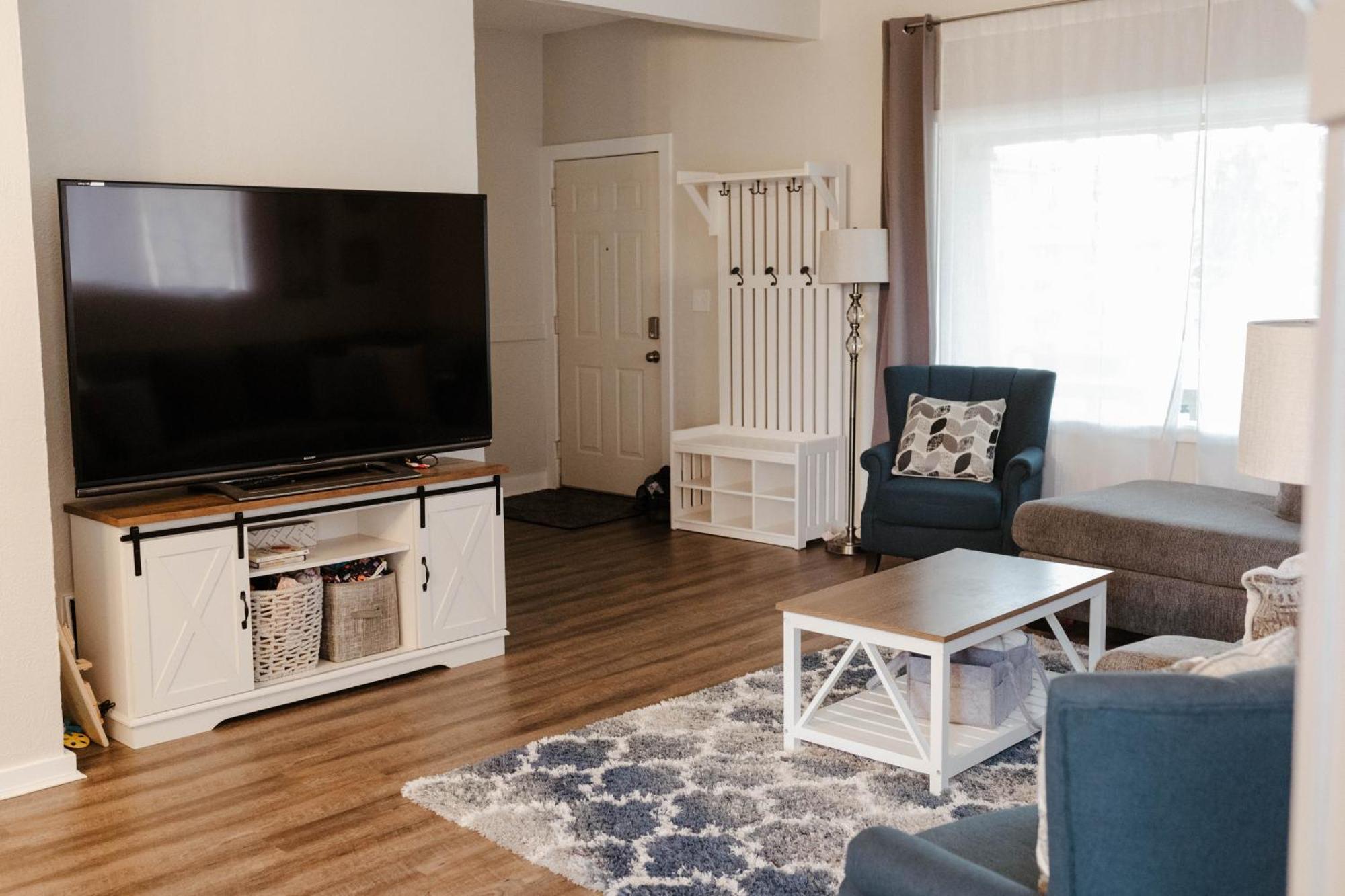 Apartment Triplex Tacoma