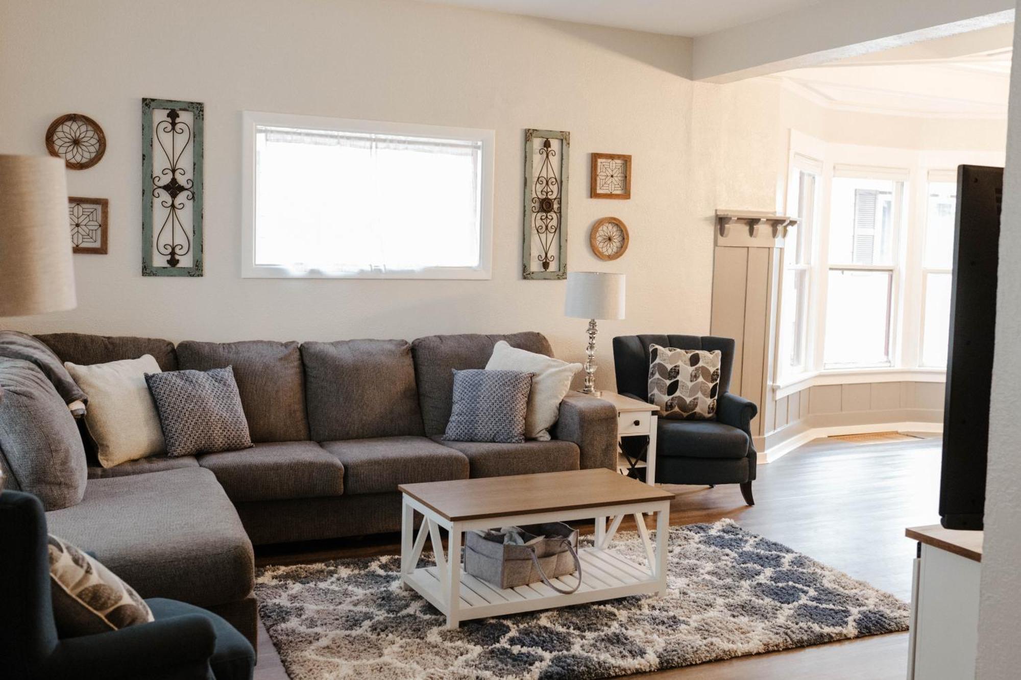 Triplex Apartment *