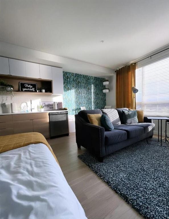 Apartment Large-modern Studiomt Rainier View Downtown *