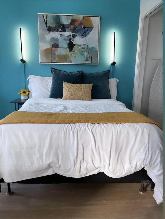 Large-modern Studiomt Rainier View Downtown *