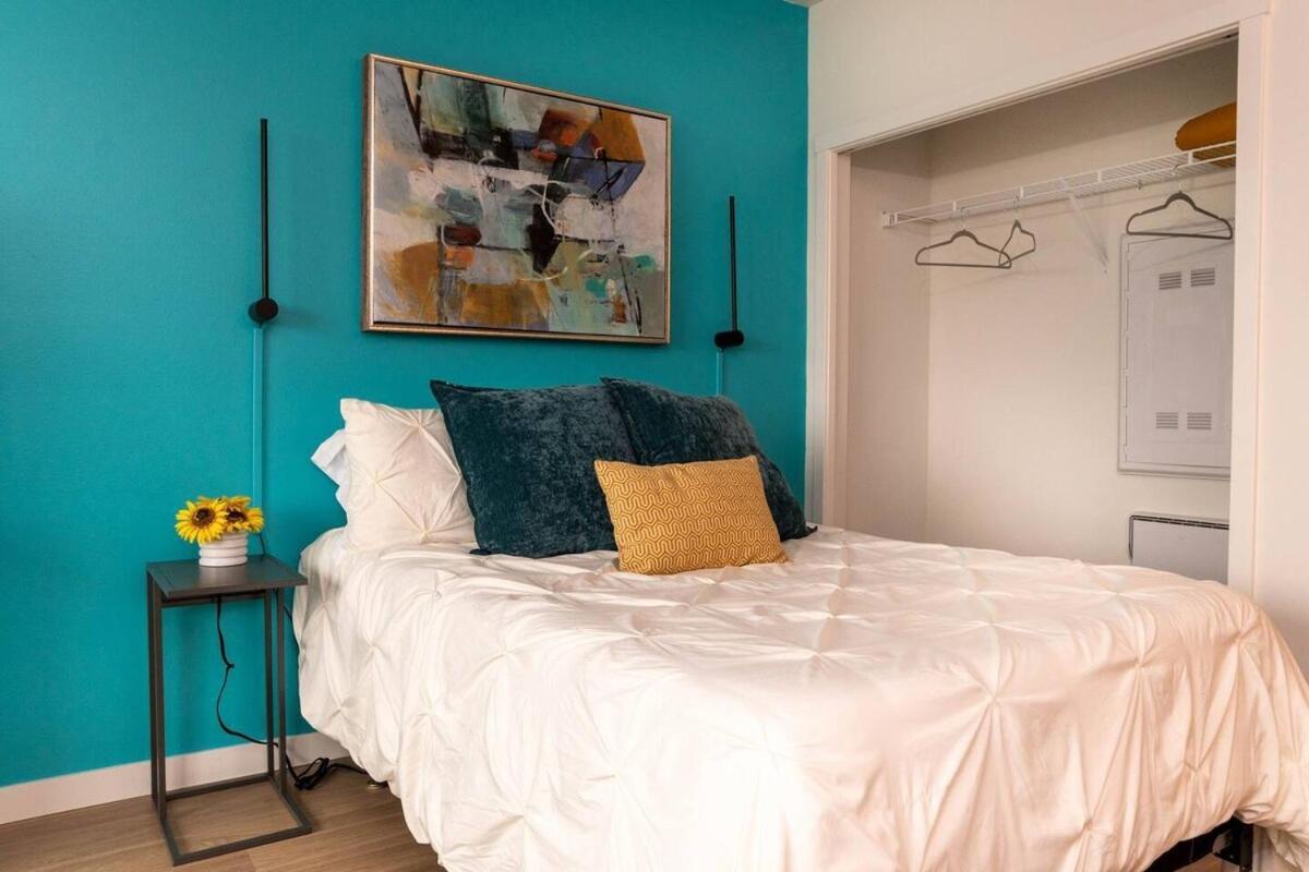 Large-modern Studiomt Rainier View Downtown * Tacoma