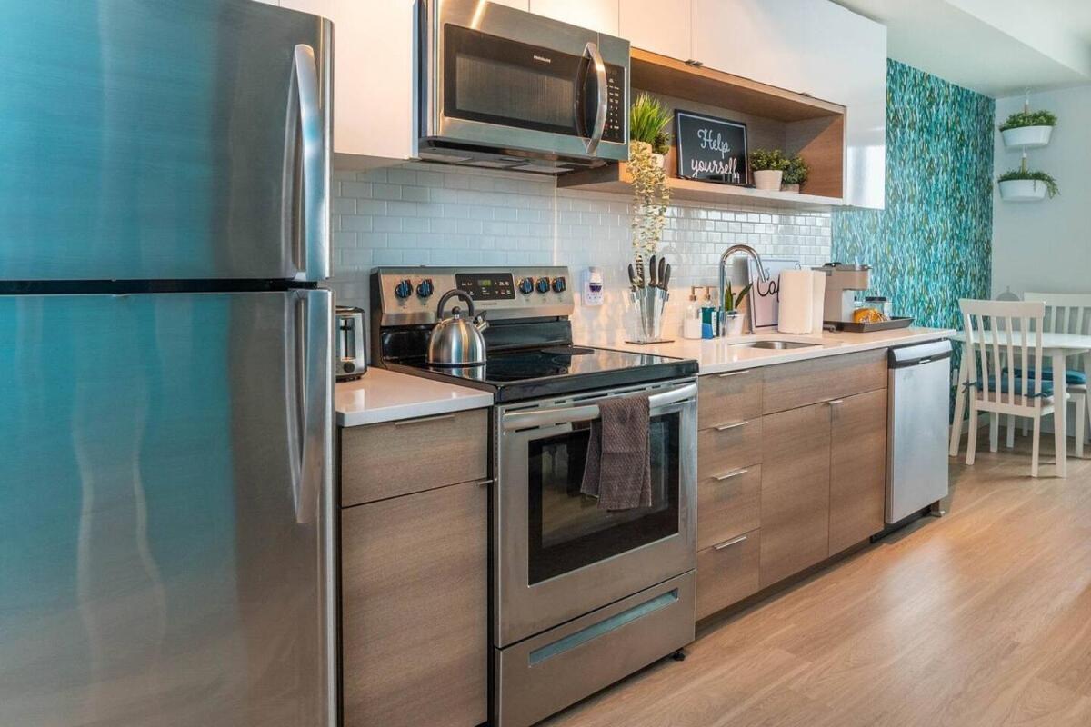 Large-modern Studiomt Rainier View Downtown Tacoma