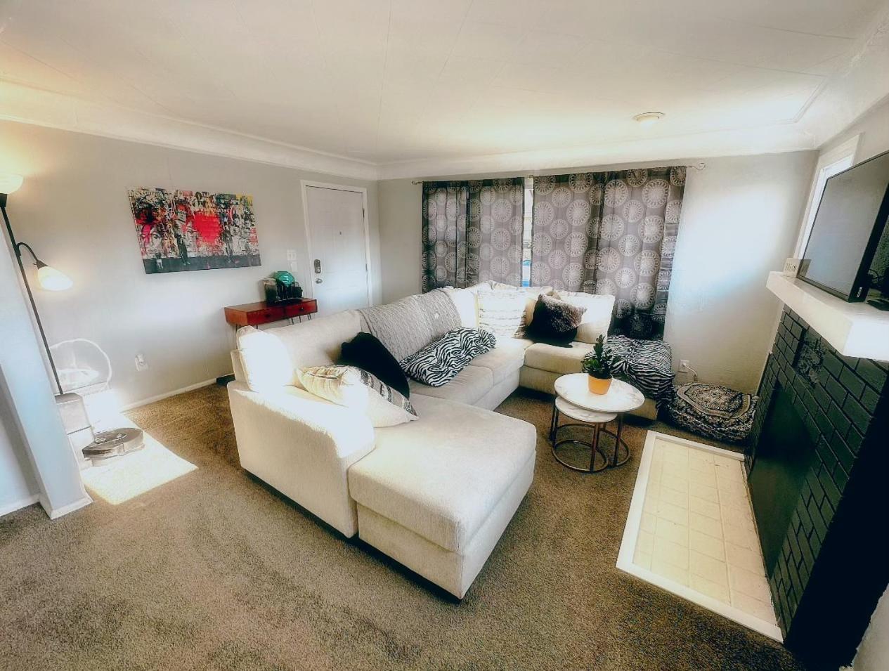Homestay Homestay- With Breakfast Included-private *