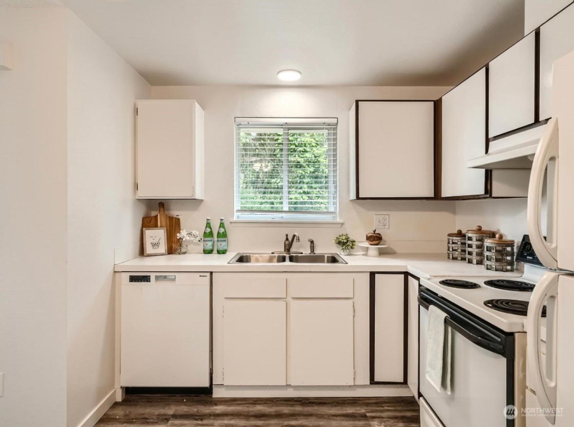 Charming 2 Bedroom In Apartment Tacoma