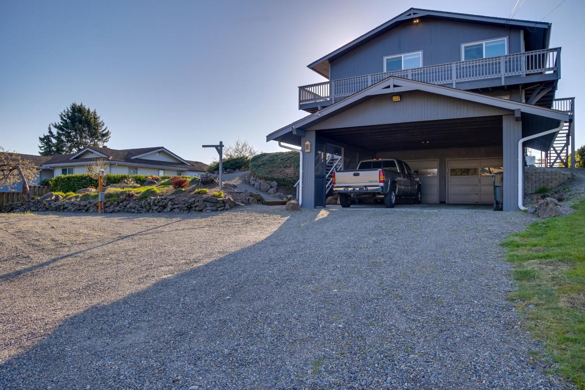 Apartment Scenic With Deck And Fire Pit! *