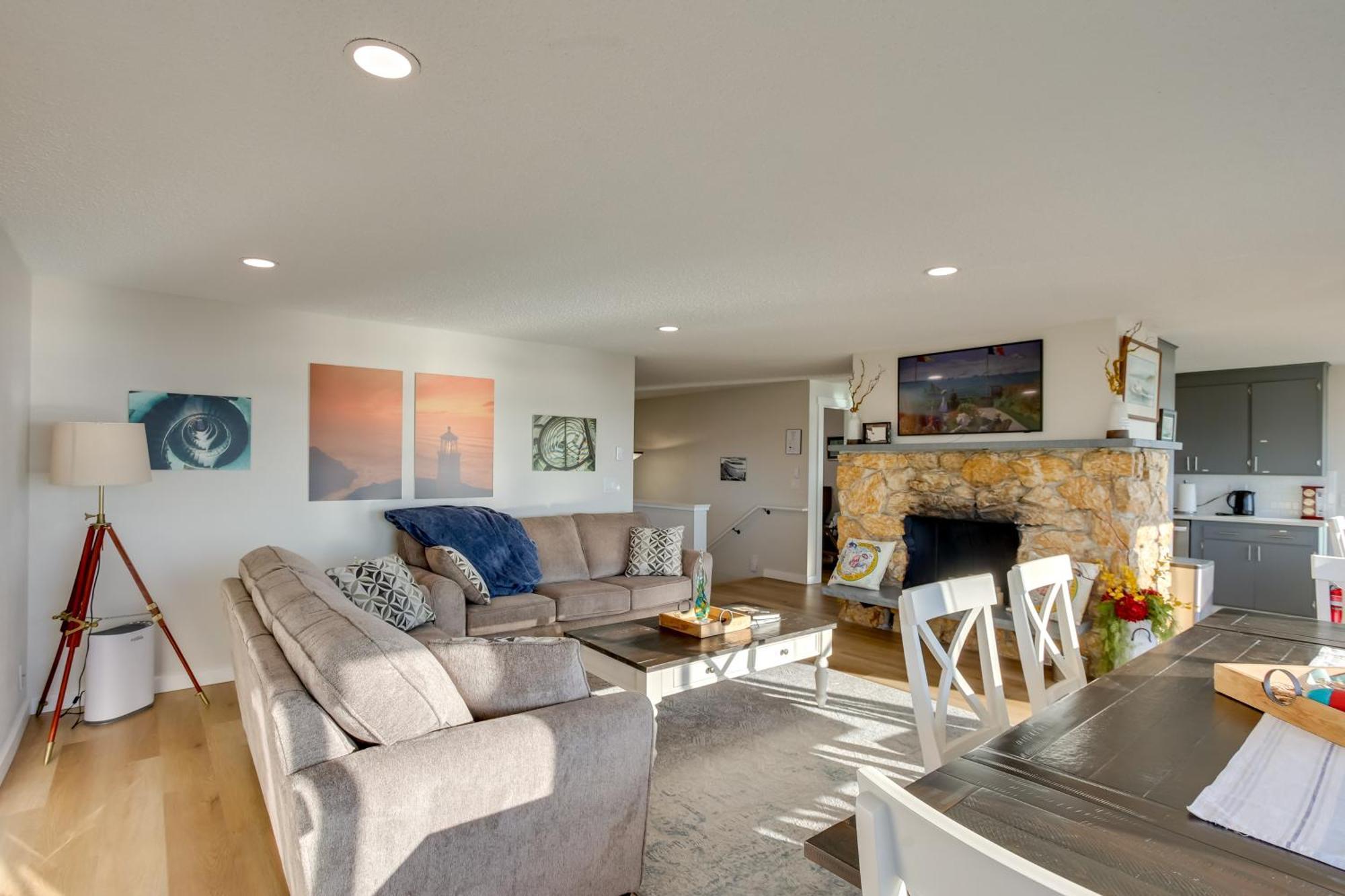 Charming With Deck And Skyline Views! Apartment Tacoma
