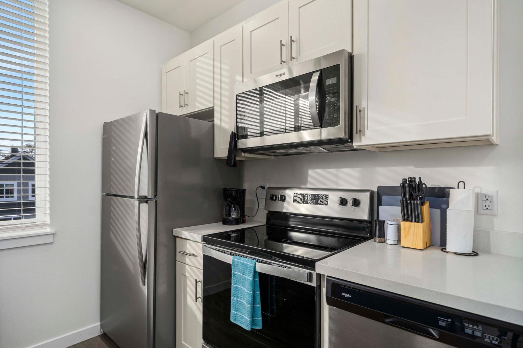 Urban Living: Stylish Apts In The Heart Of