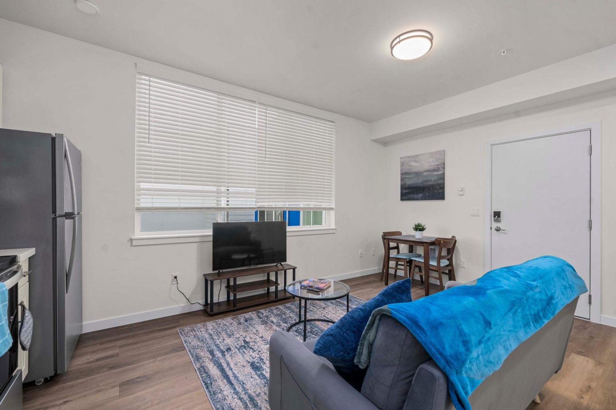 Urban Living: Stylish Apts In The Heart Of Apartment