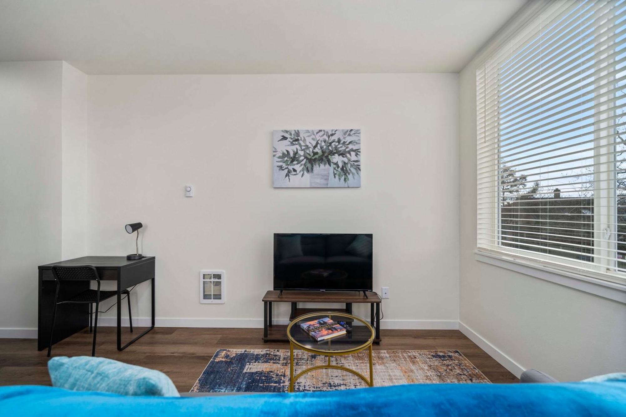 Apartment Urban Living: Stylish Apts In The Heart Of