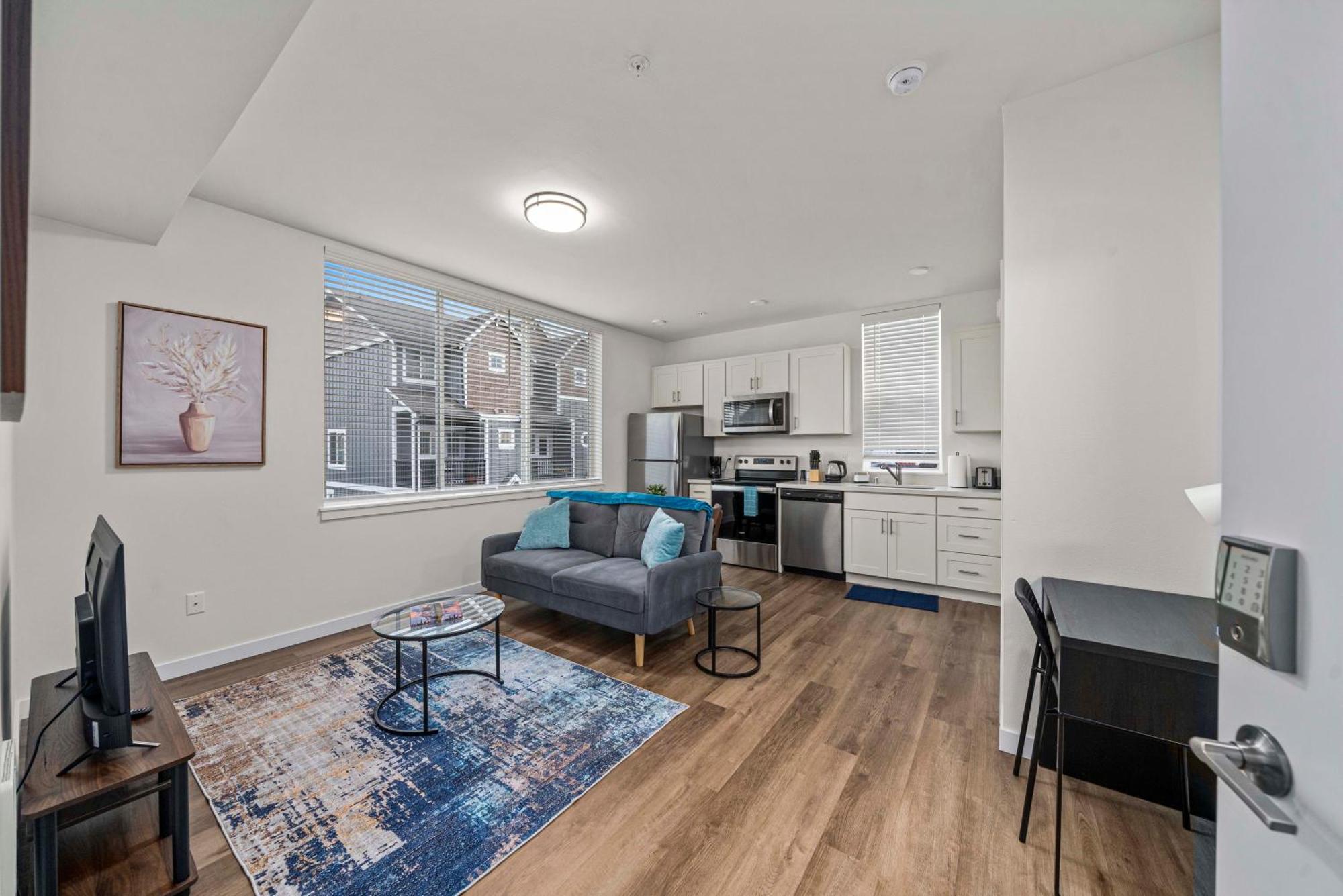 Urban Living: Stylish Apts In The Heart Of Apartment