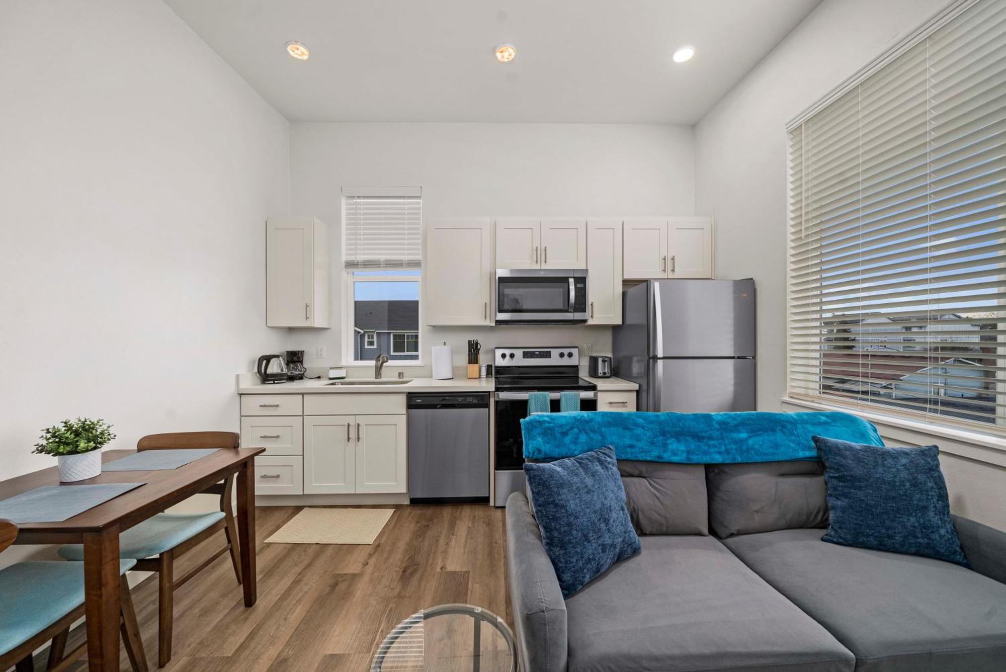 Urban Living: Stylish Apts In The Heart Of *