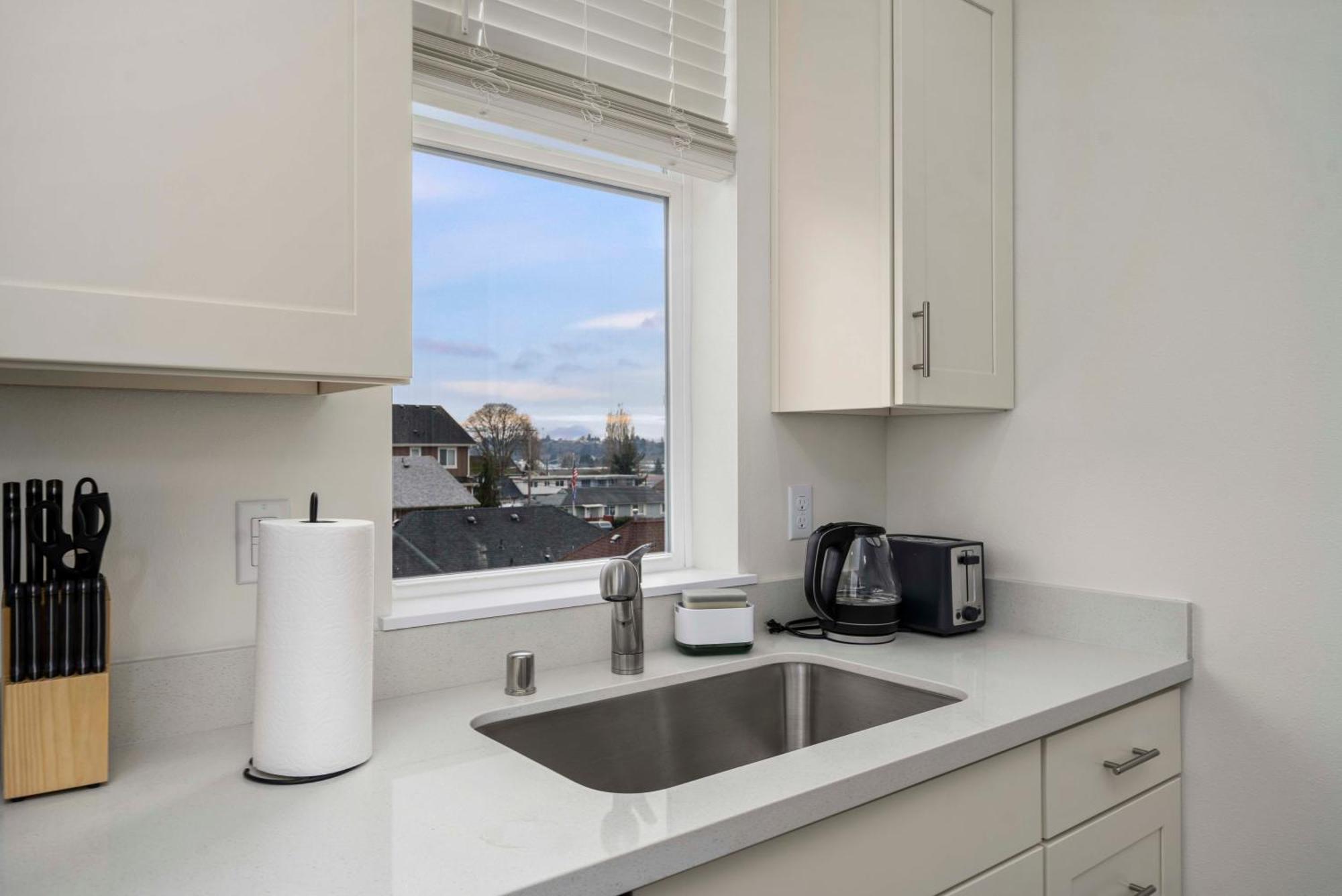 Apartment Urban Living: Stylish Apts In The Heart Of