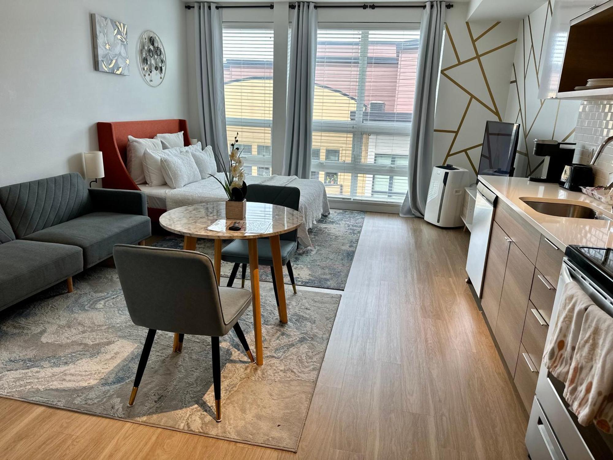 Top Luxury Lifestyle- Downtown Near Everything Convention Center And More Tacoma