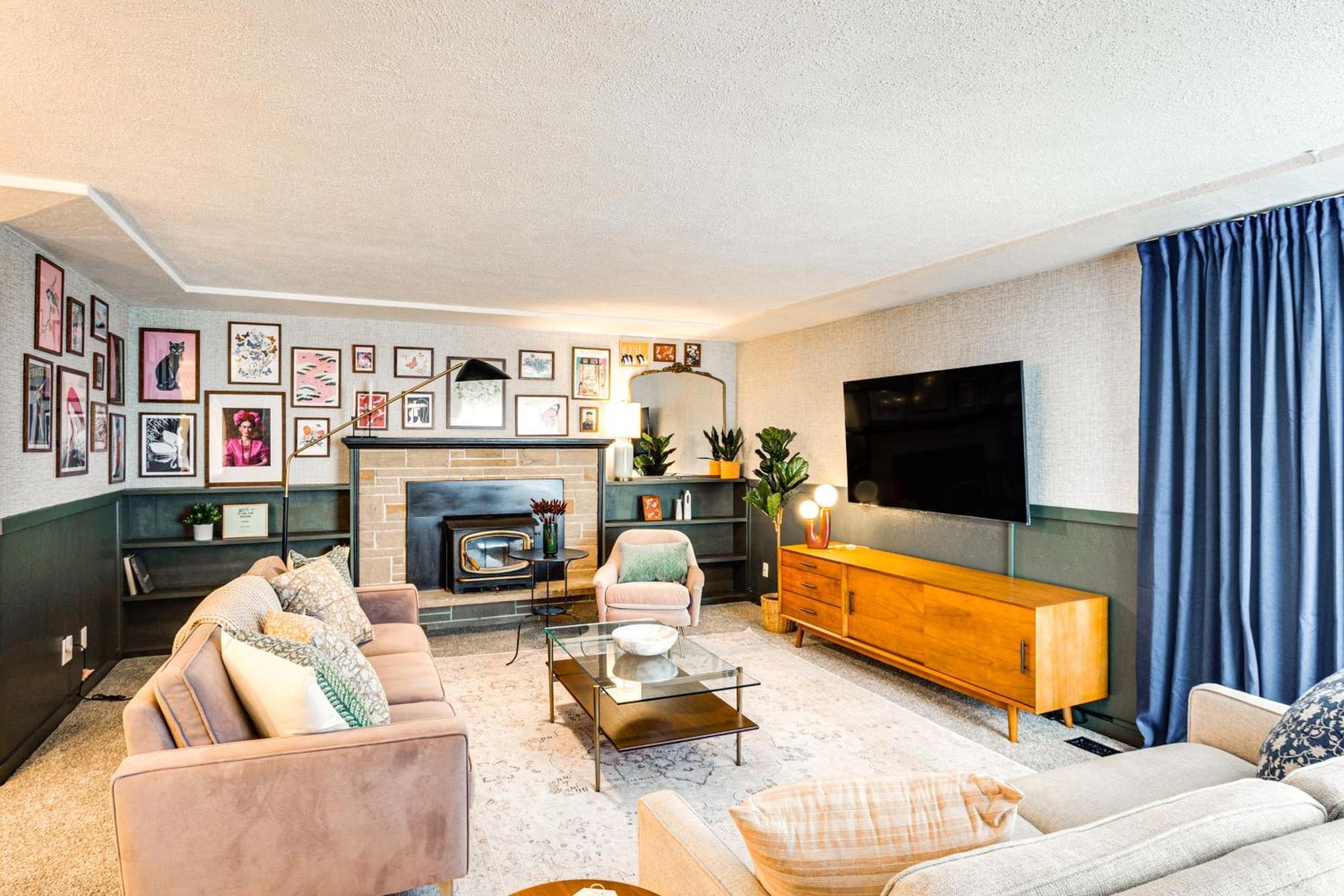 Vibrant Retreat, Near Point Defiance Park! *