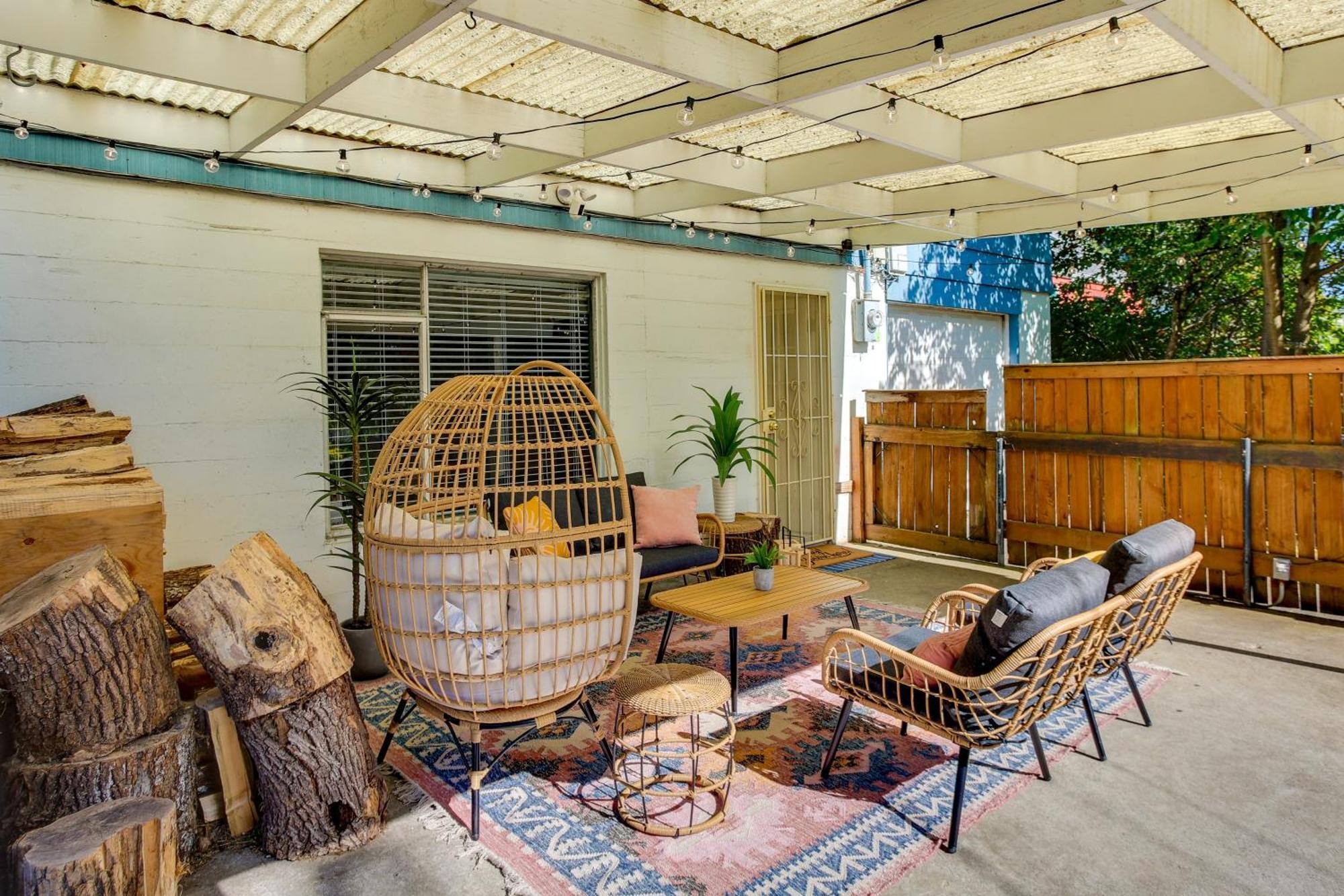 Updated With Fire Pit! Holiday home Tacoma