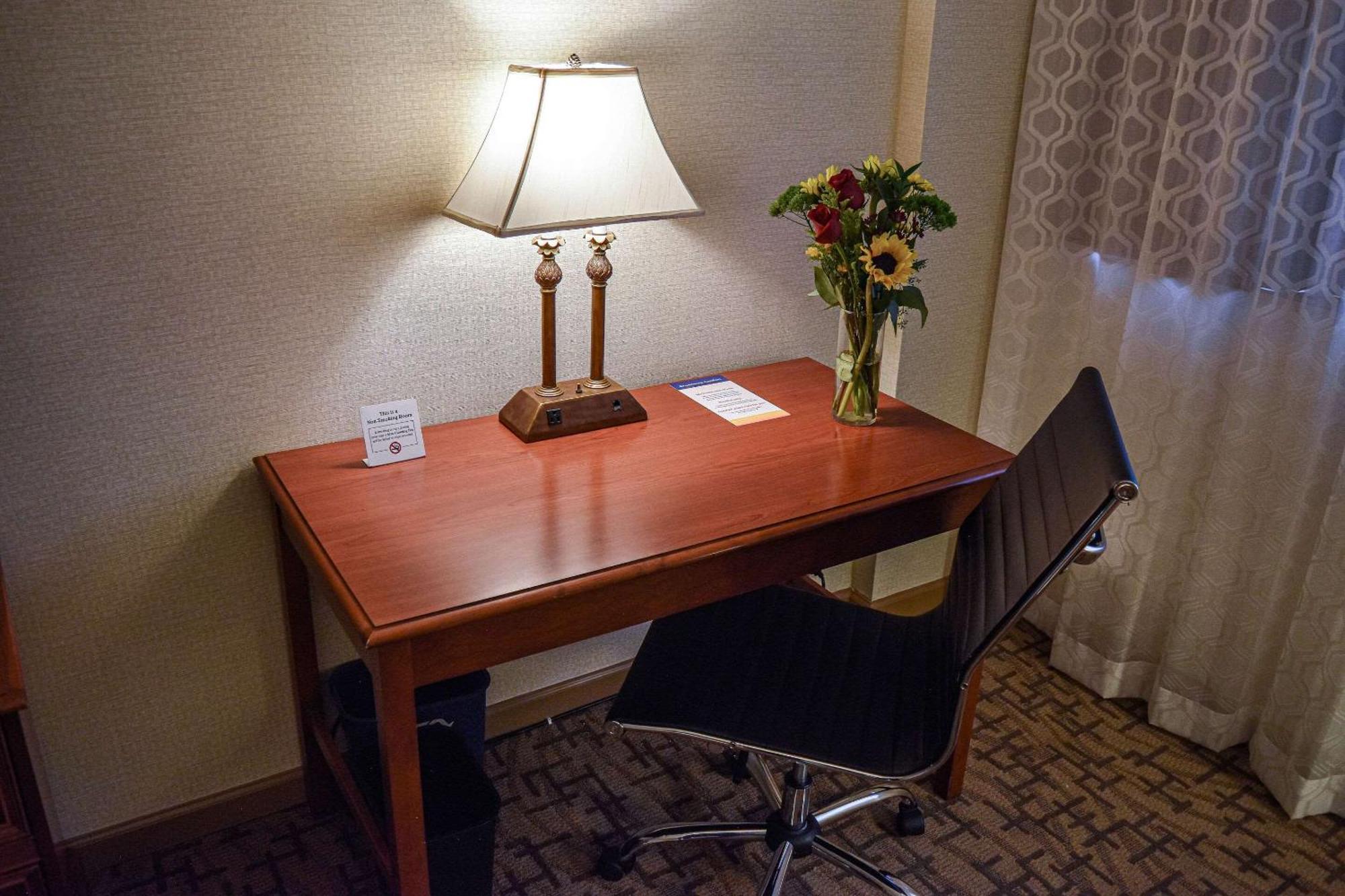 Hotel Comfort & Downtown