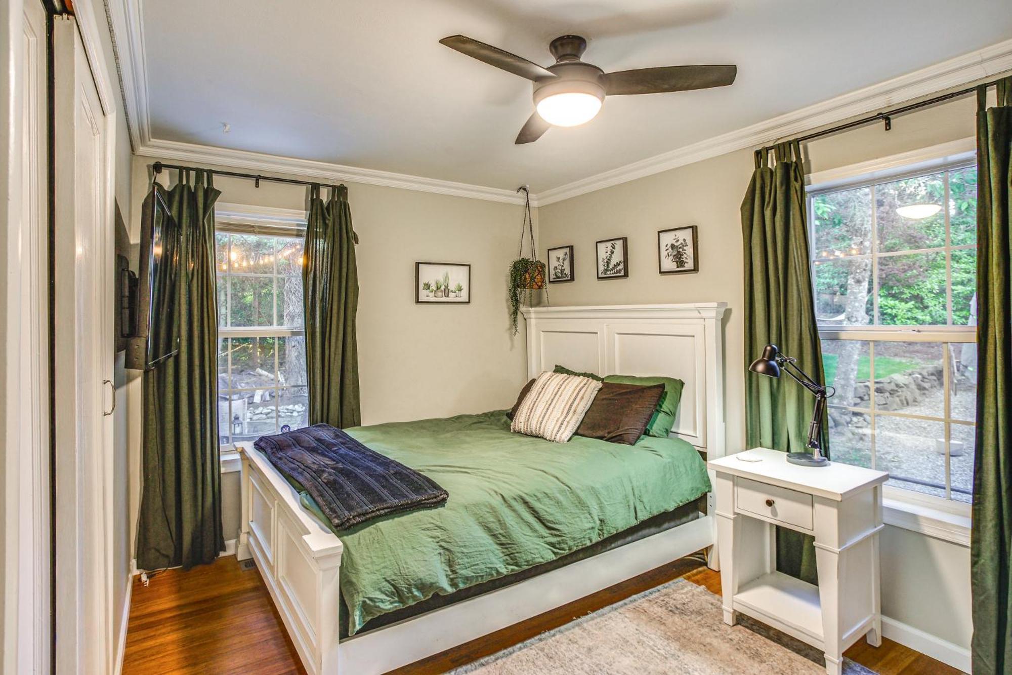 Holiday home Retreat With Fire Pit - Walk To Access! Tacoma