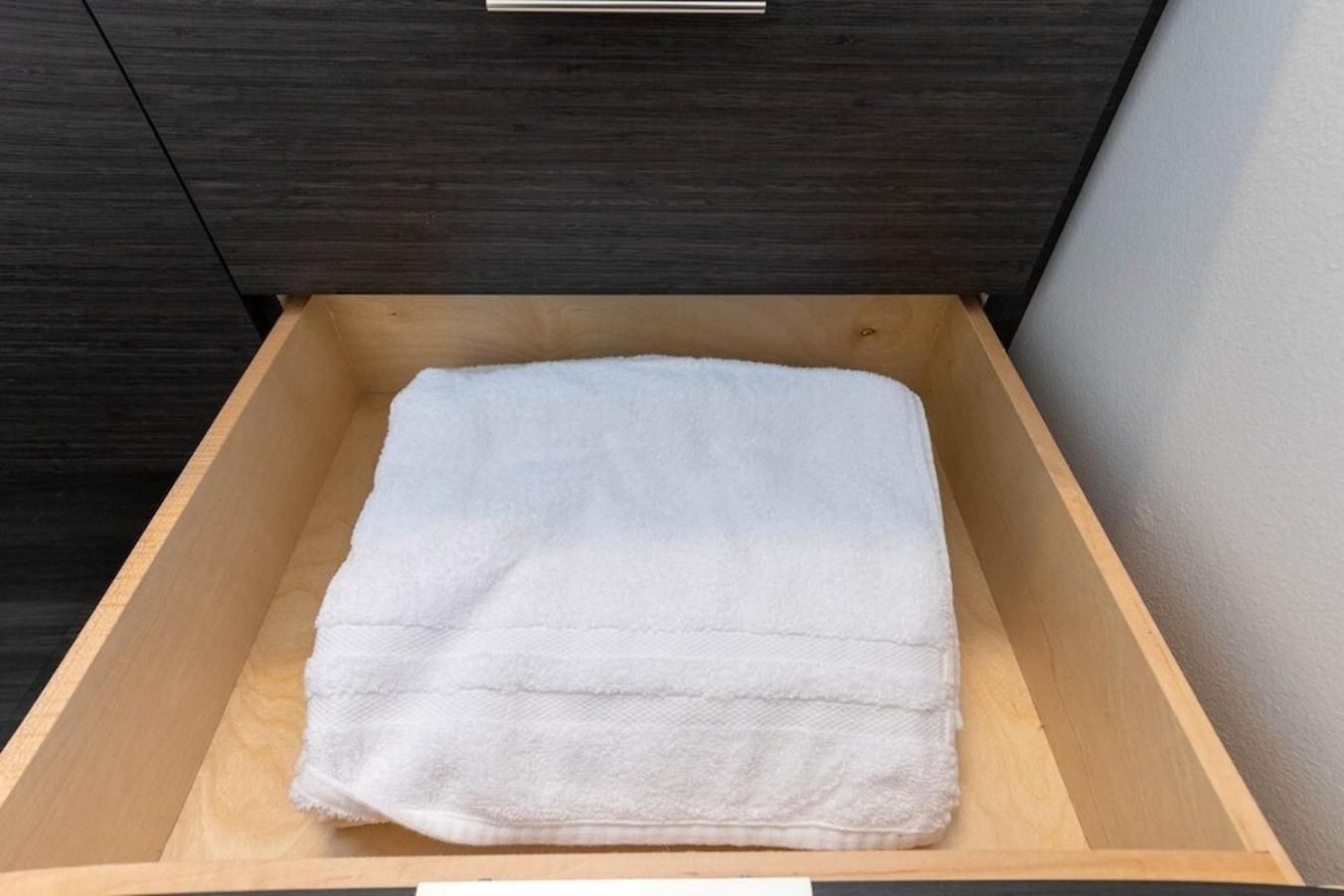 Aparthotel Self Check-in-washer-dryer-4ksmart Tv-king Bed-gym *
