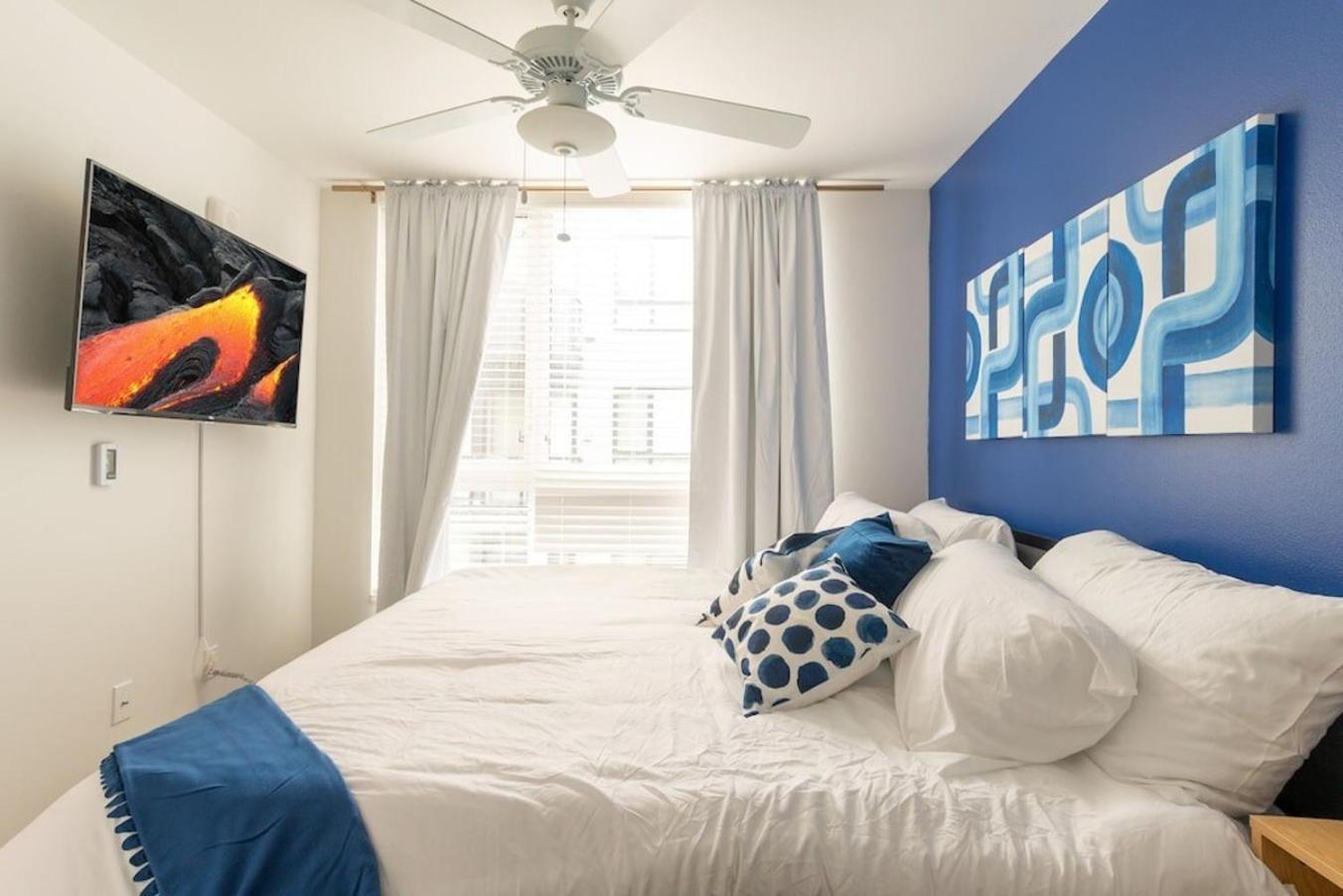 Paid Garage Parking- King Bed-balcony Wd 55