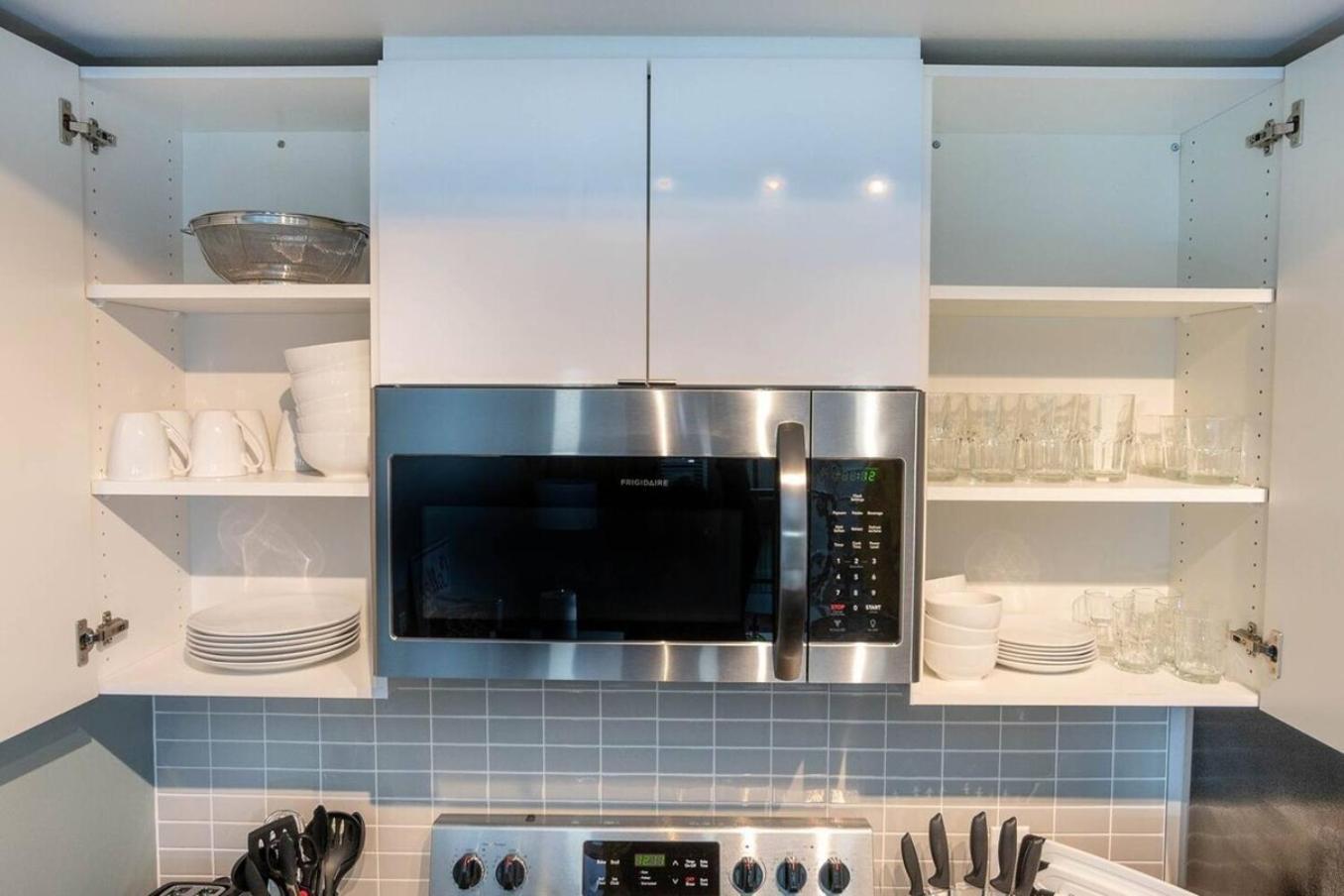 Self Check-in-washer-dryer-4ksmart Tv-king Bed-gym Aparthotel Tacoma
