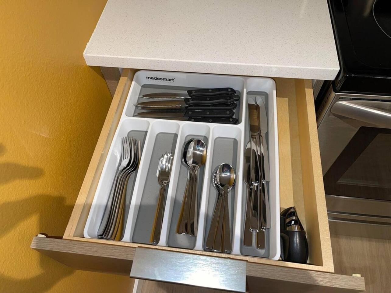 Full Kitchen-youtubetv-smart Locksking Bedtop Fl Aparthotel *