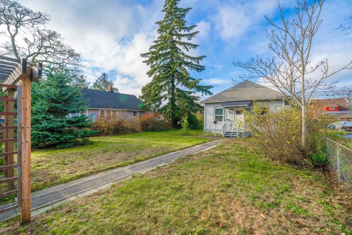 Steampunk Haven In The Heart Of Tacoma! Holiday home Tacoma