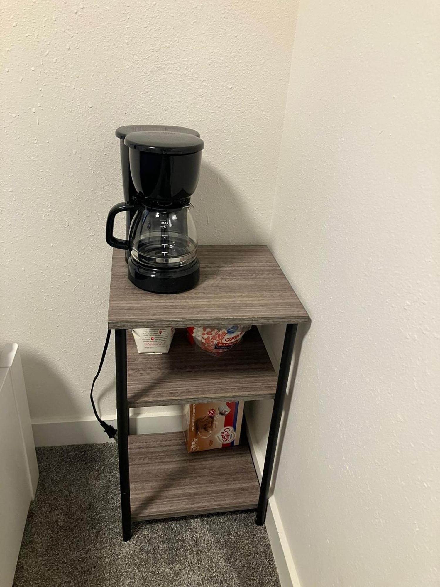 One Bedroom With Shared Bathroom At Jellys Cozy Tacoma