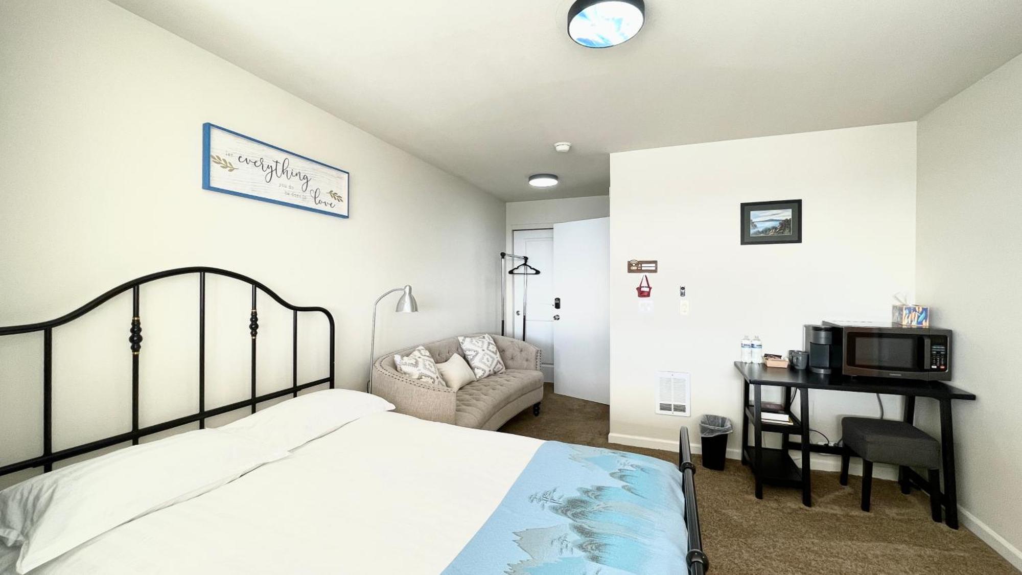 Double Room-rainier View , 7mins To Dome Homestay *
