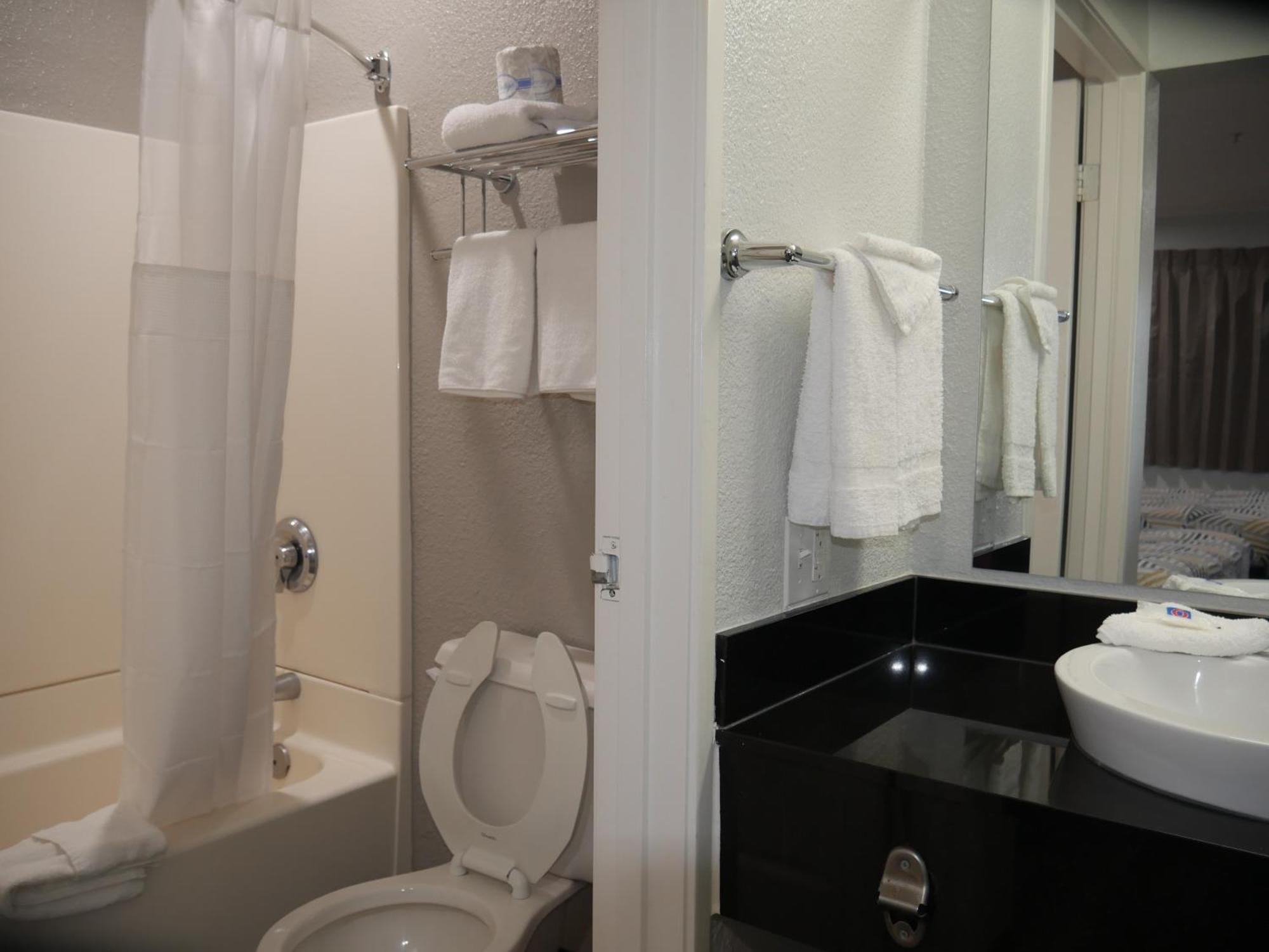 Hotel 6-tacoma, Wa - South Tacoma