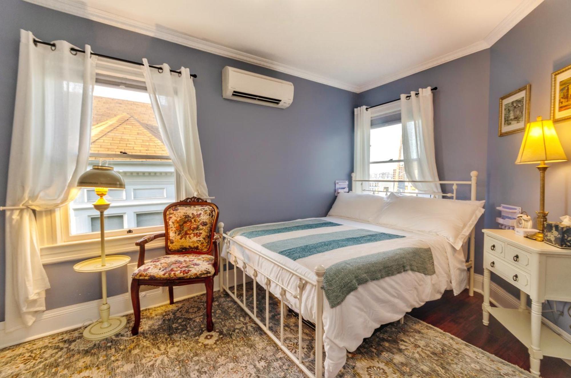 Apartment Charming 2br 1901 Victorian Gem With Ac *