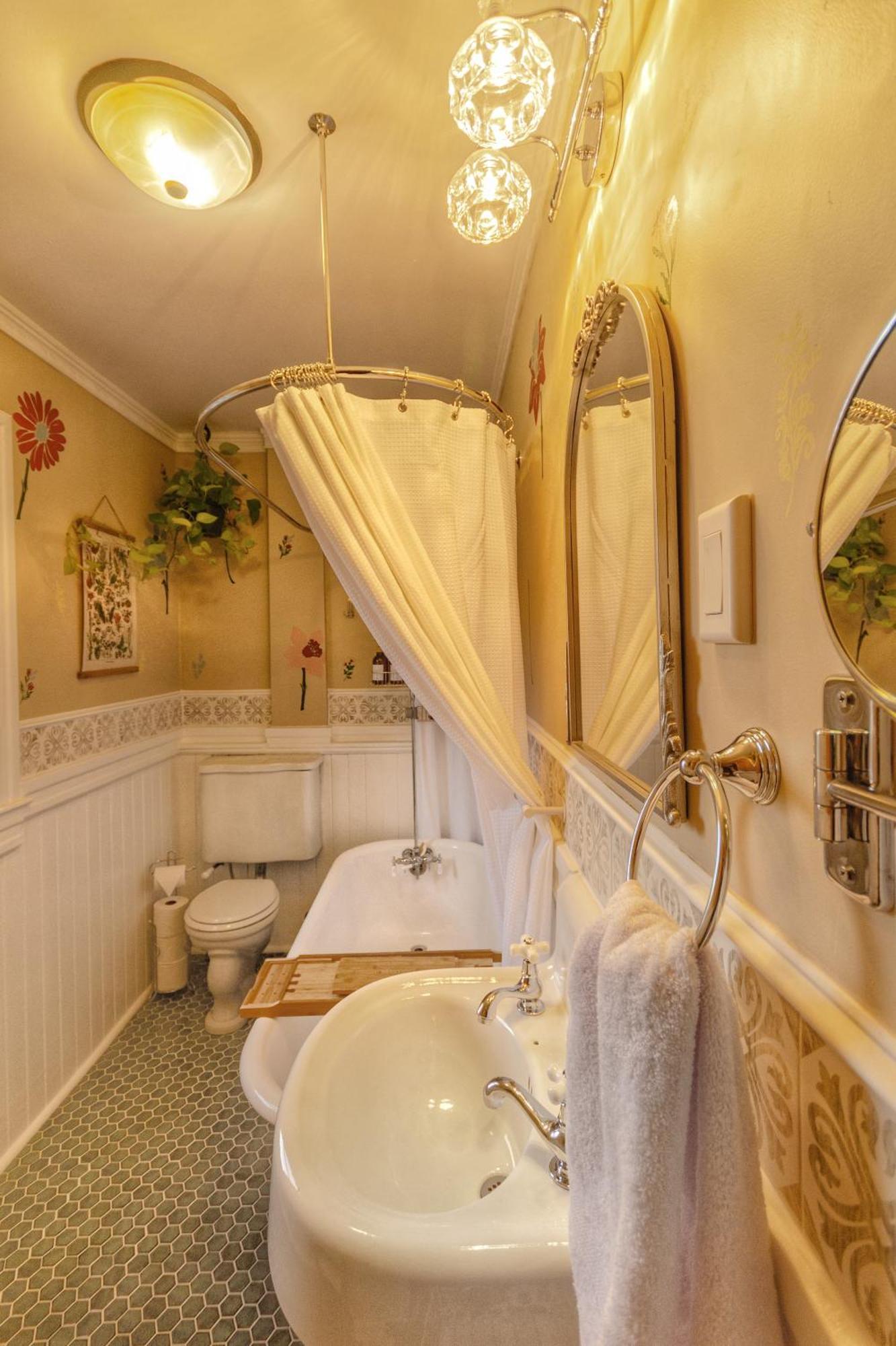 Charming 2br 1901 Victorian Gem With Ac Apartment