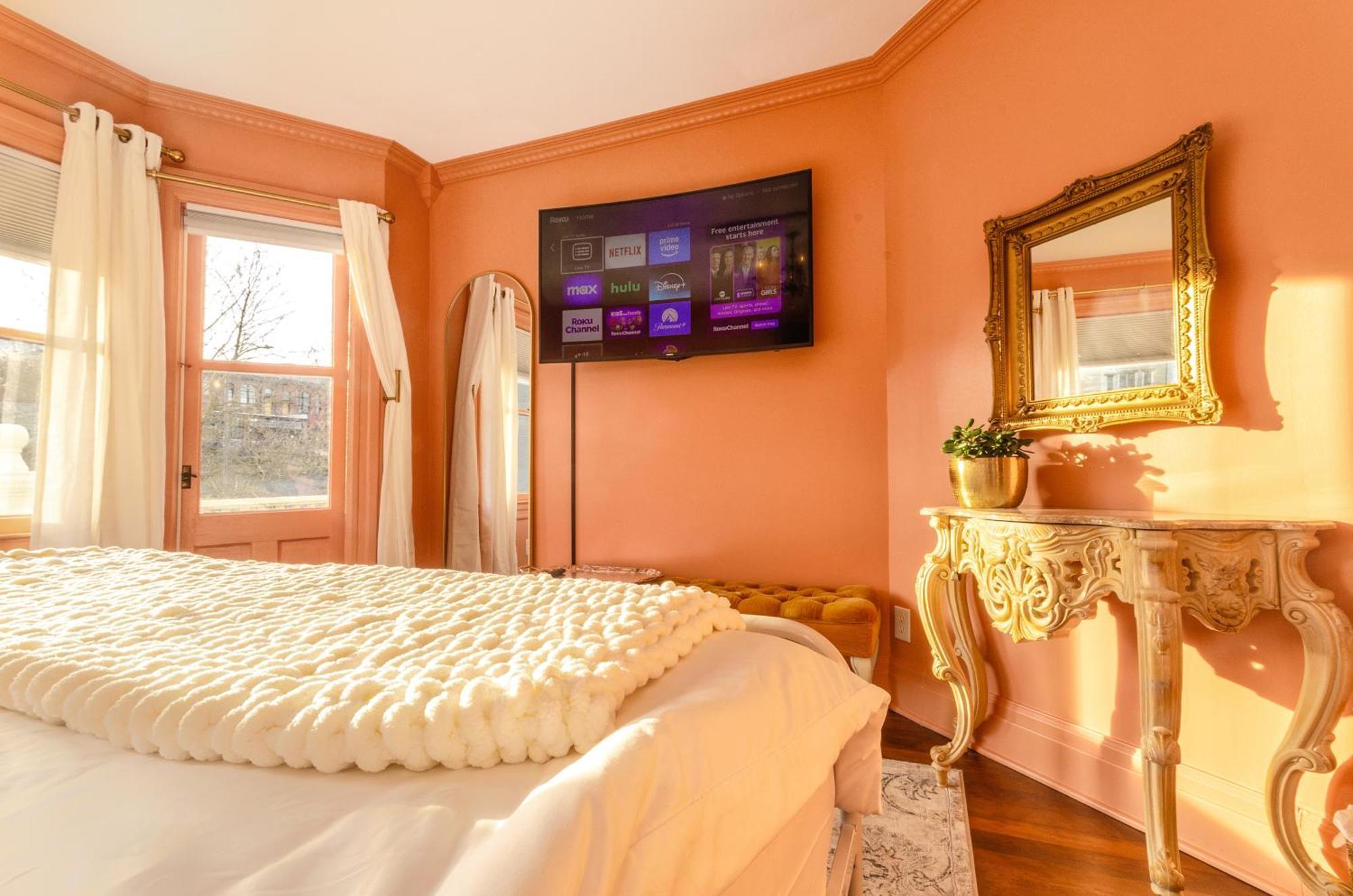 Charming 2br 1901 Victorian Gem With Ac *