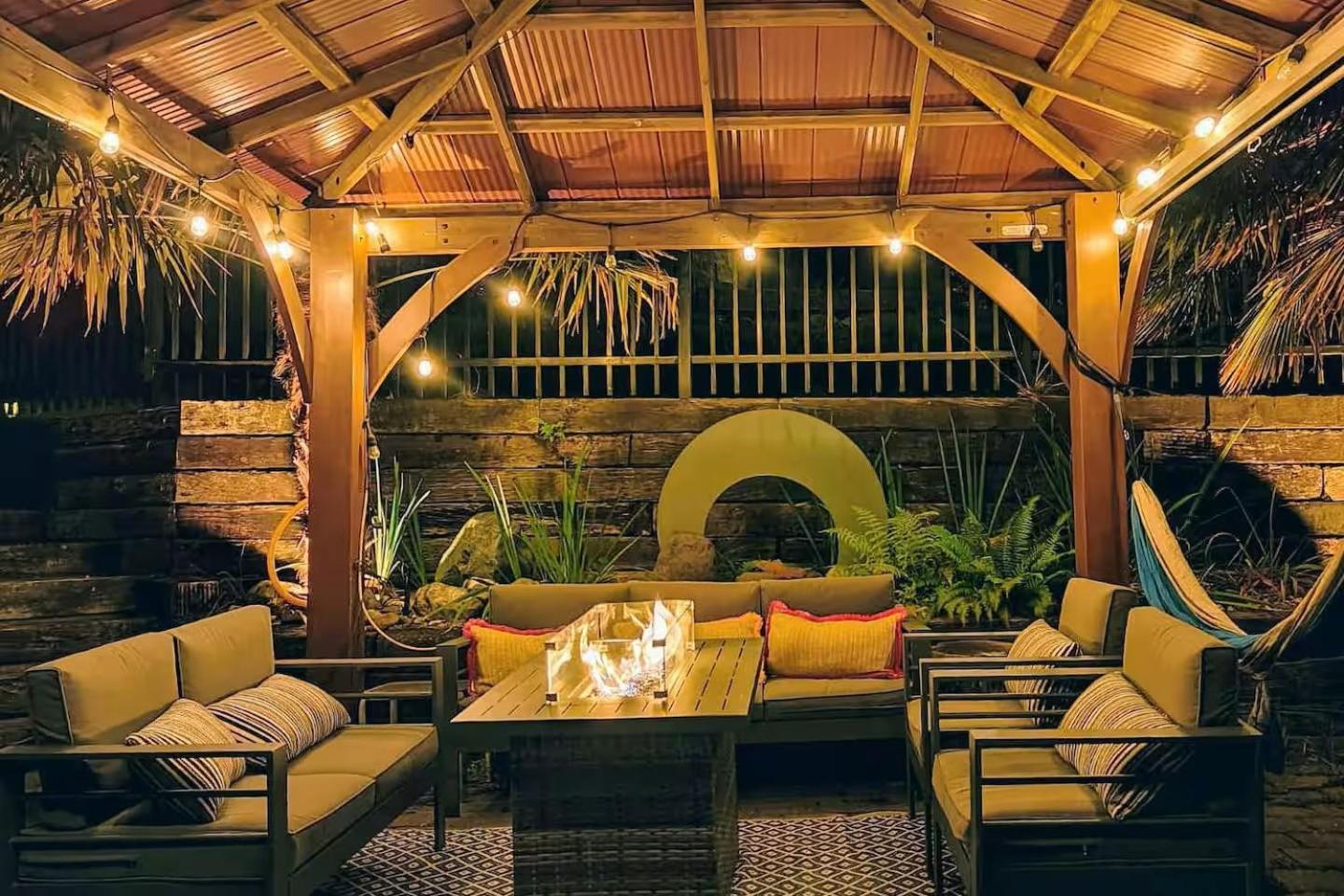 Luxe At Louise *