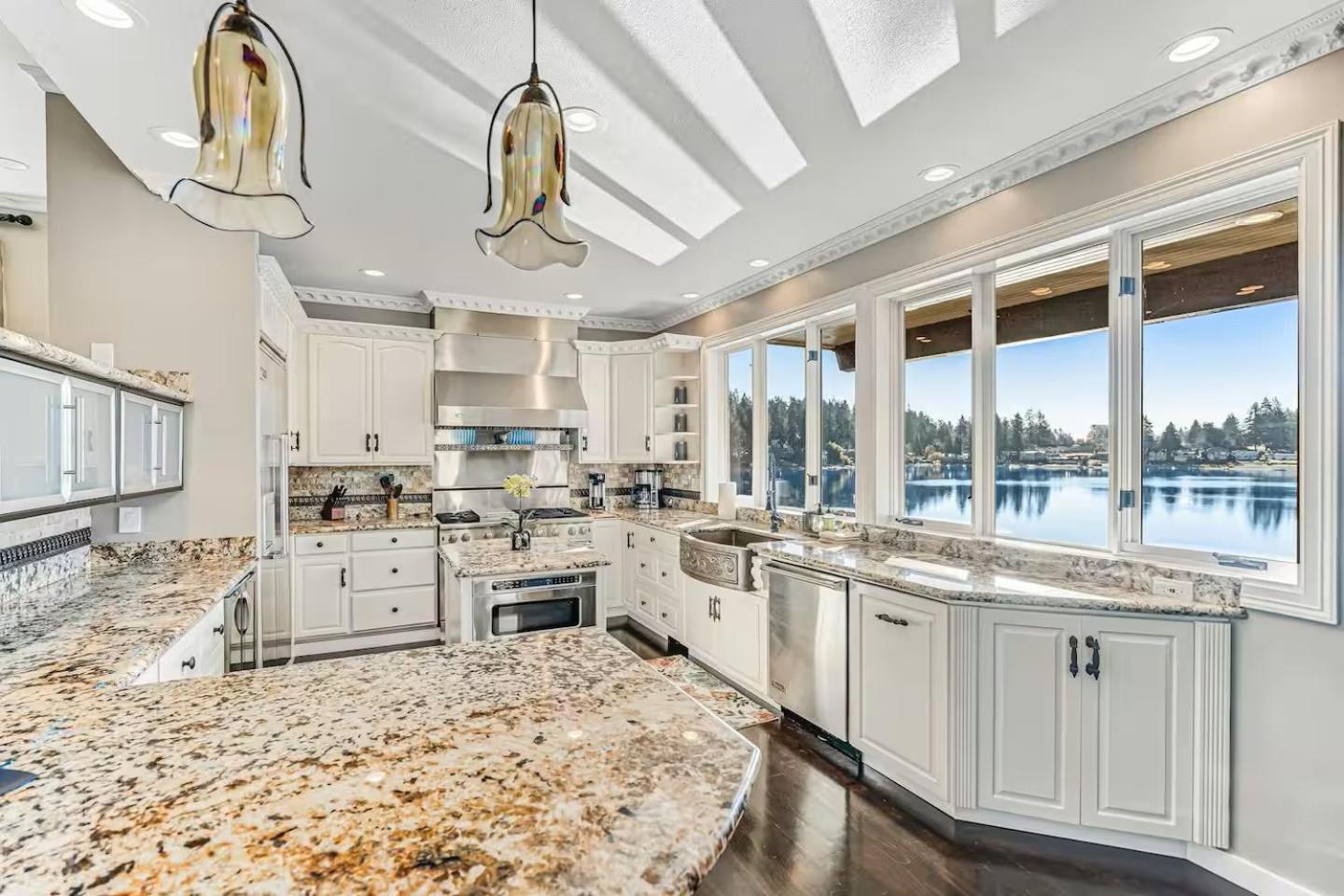 Villa Luxe At Louise Tacoma
