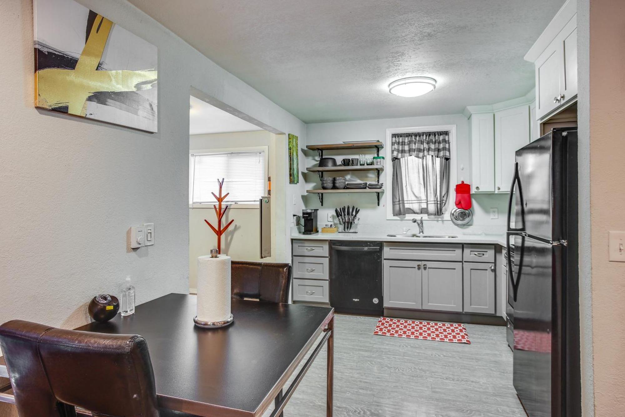 Casa de férias 3 Mi To Dtwn Pet-friendly