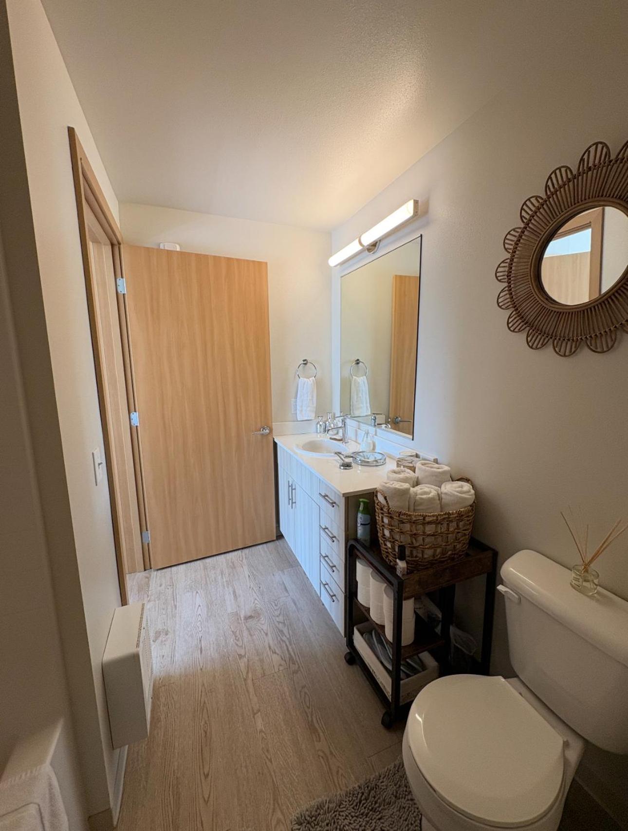 Apartment Historic Charm Meet Modern Amenities