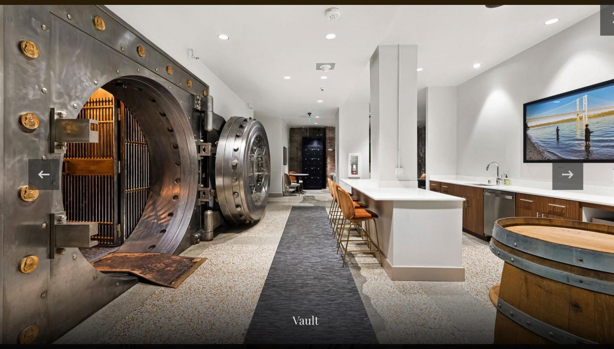 Apartment Historic Charm Meet Modern Amenities
