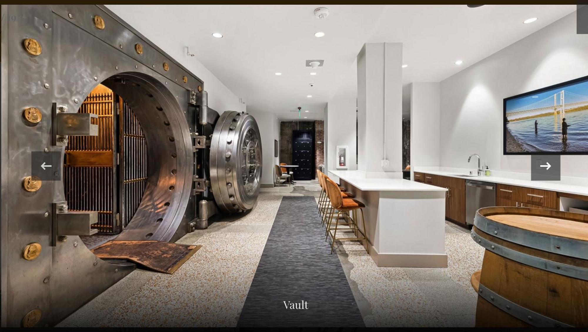 Historic Charm Meet Modern Amenities Apartment *