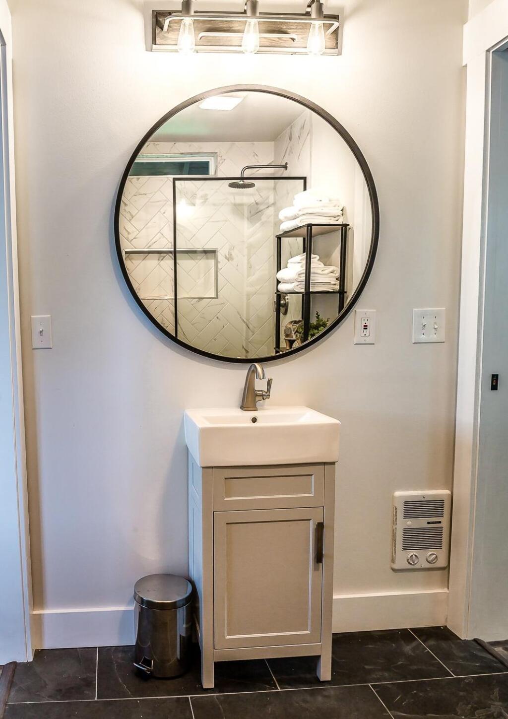 Beautiful, Immaculate In The Heart Of Proctor District * Tacoma