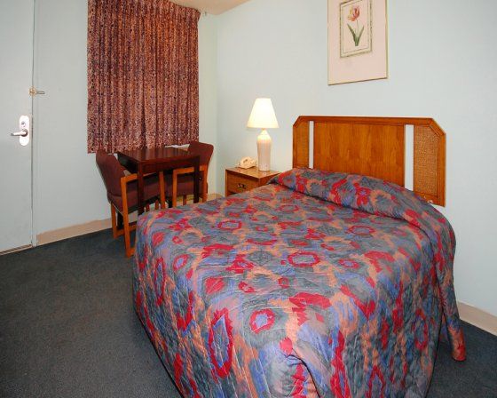 Travelodge By Wyndham Near Mcchord Afb
