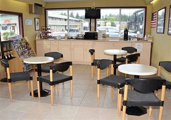 Travelodge By Wyndham Near Mcchord Afb Motel 2*