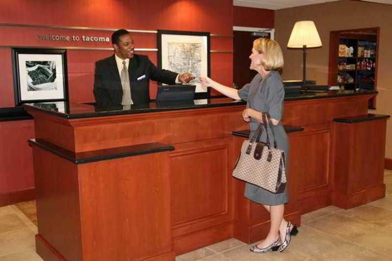 Hotel Hampton &