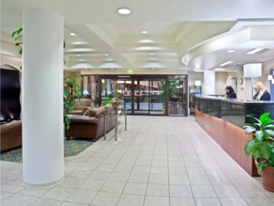 Express & By Ihg Hotel 3*