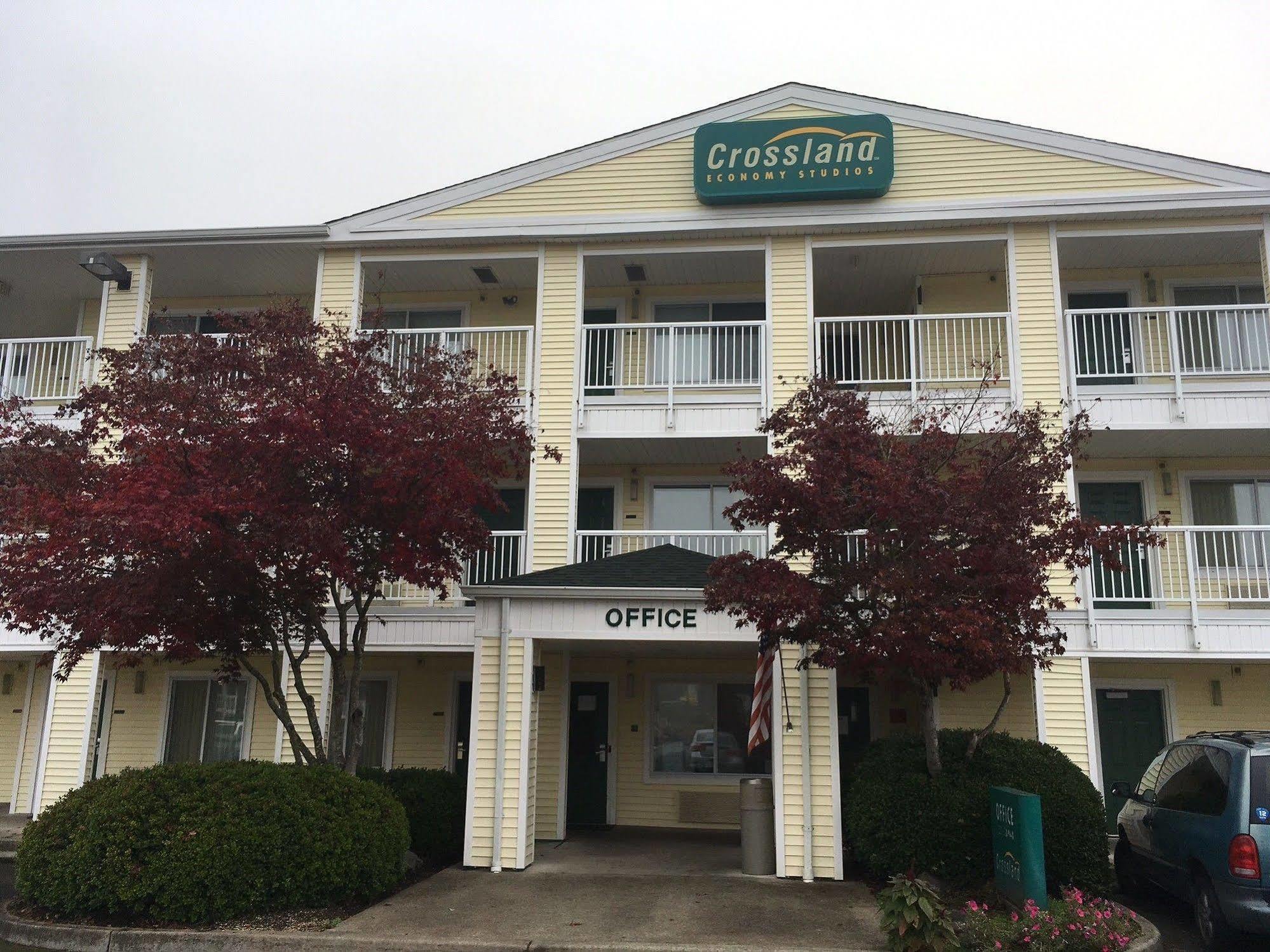 Motel Hometowne By Red Roof - Hosmer Tacoma