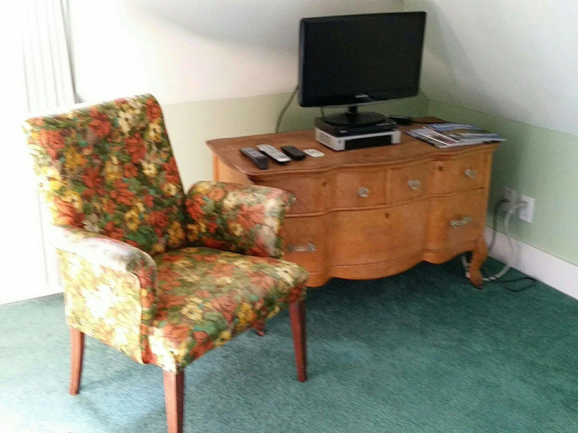 Geiger Victorian 2* Tacoma
