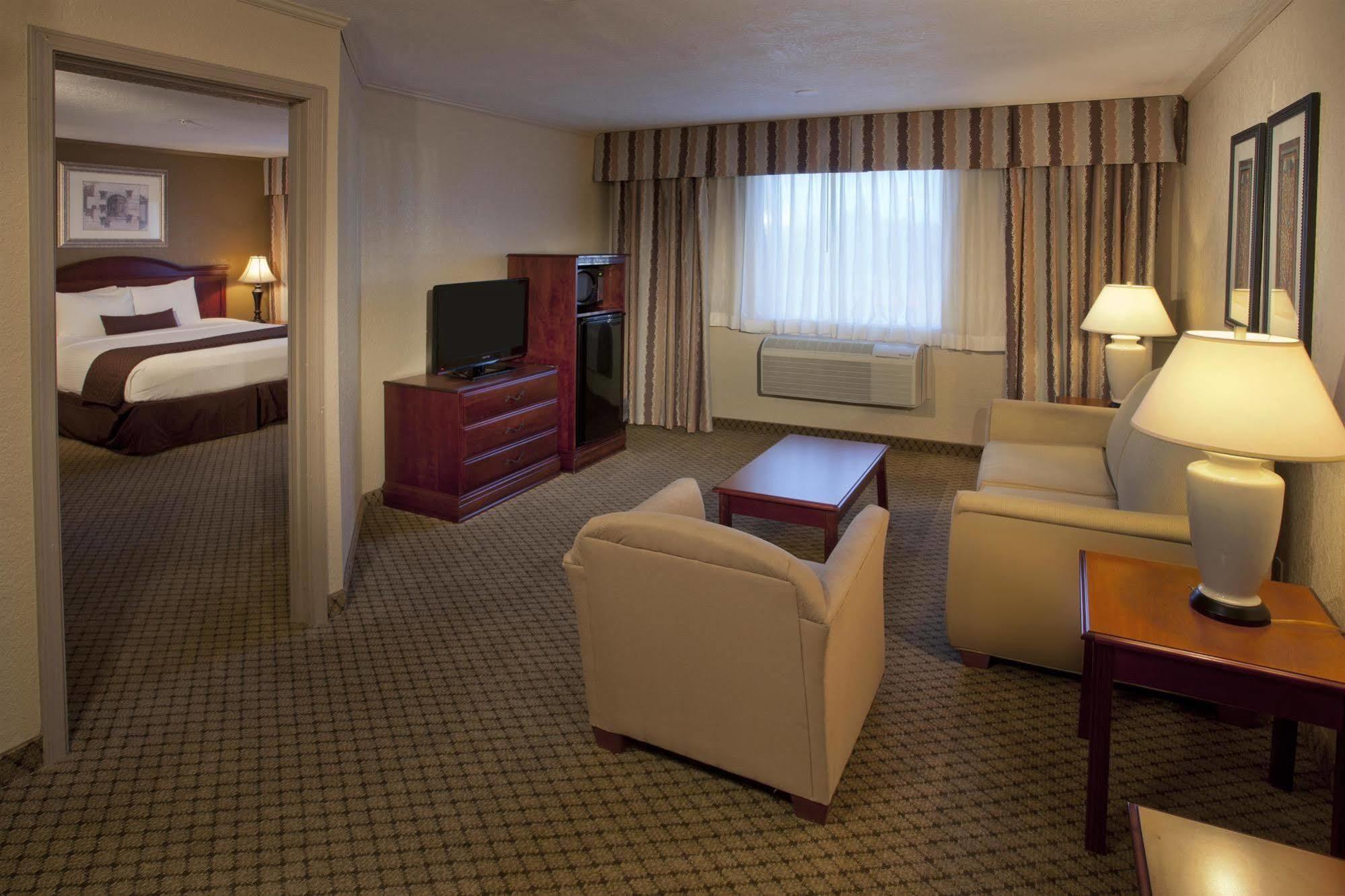 Mall By Ihg Hotel 3*