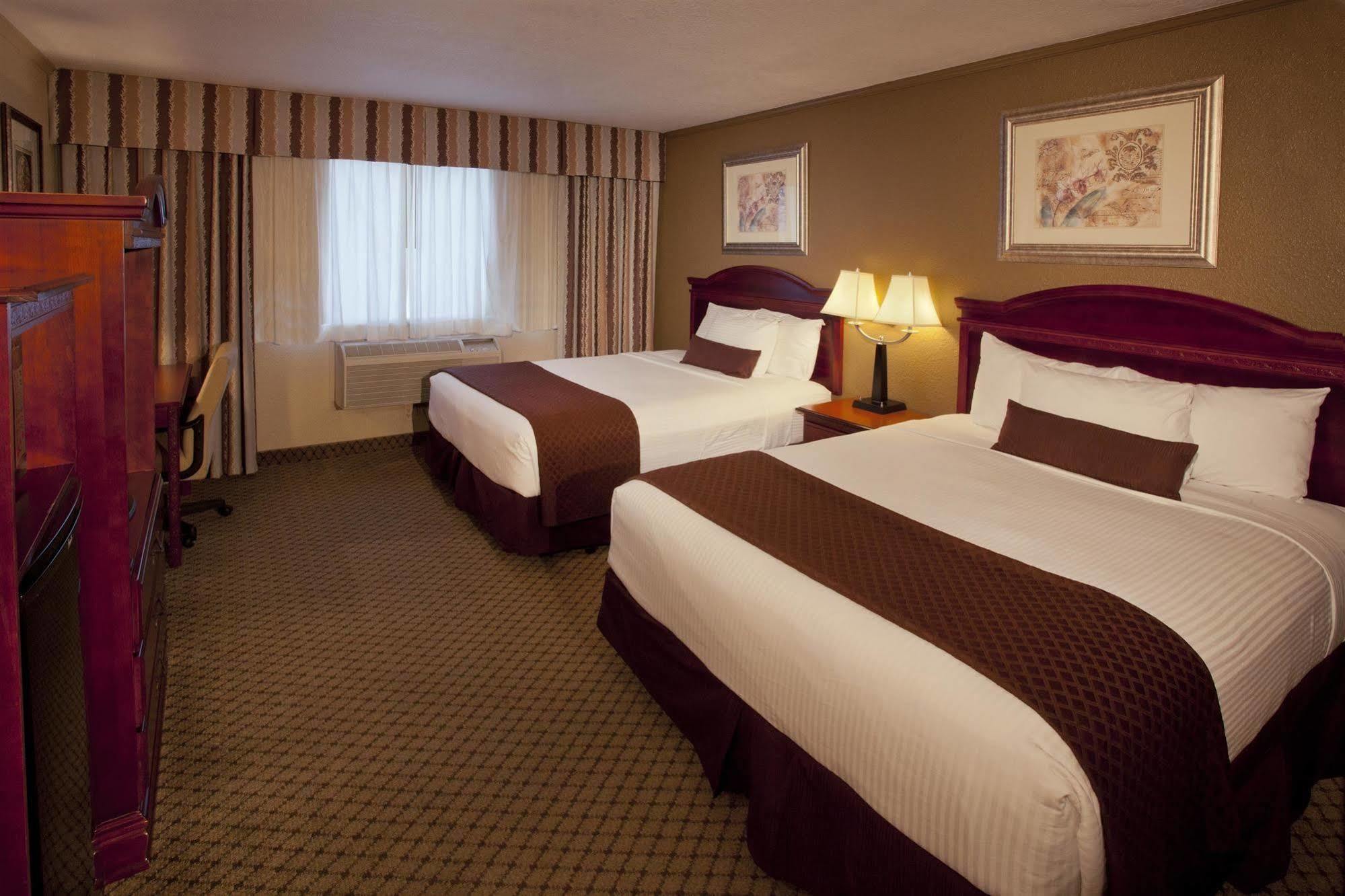 Hotel Mall By Ihg